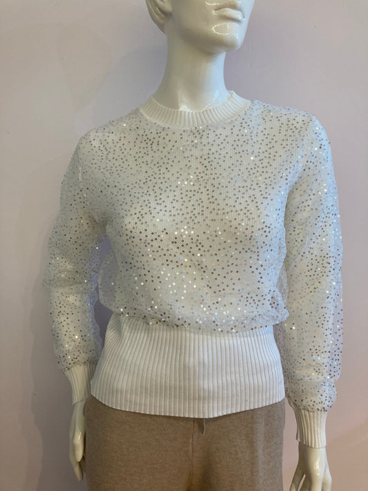 Small ribbed white sweater lined with sequin tulle