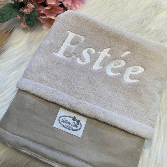 Soft Suéde Winterdekentje met naam | Gepersonaliseerde | Warm sand
