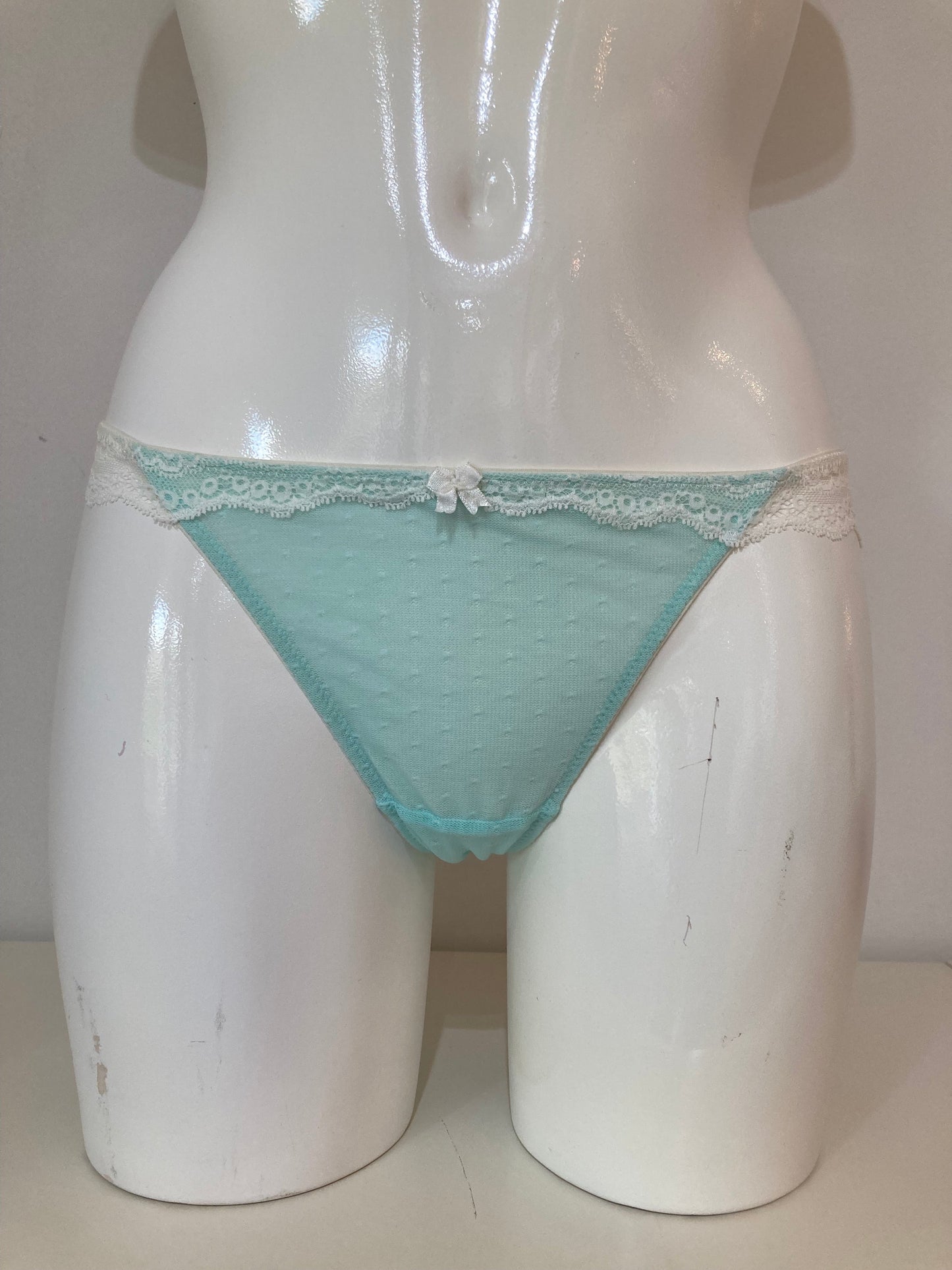 Brazi string hipster π