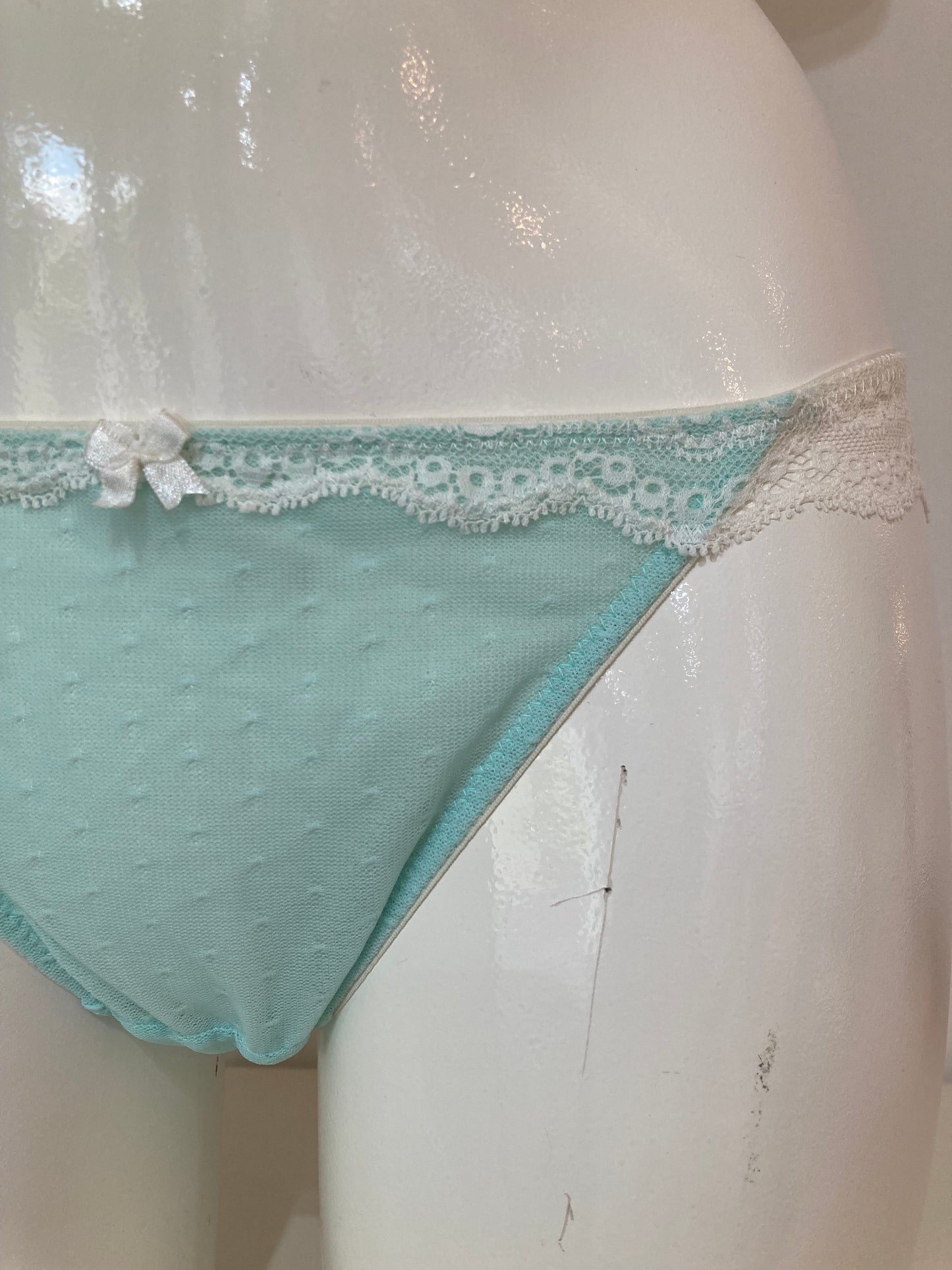 Brazi string hipster π