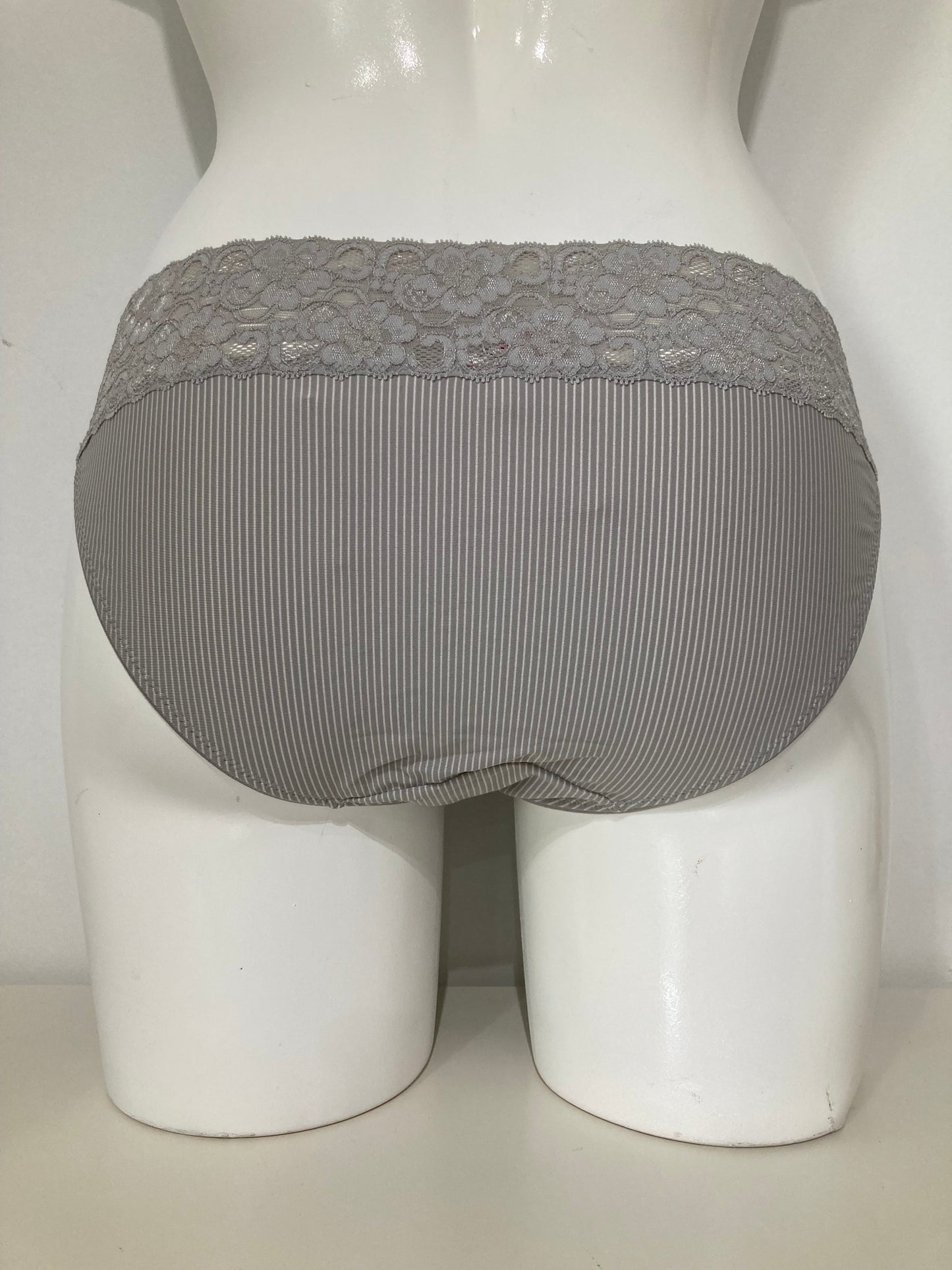 Osta Mini brief π