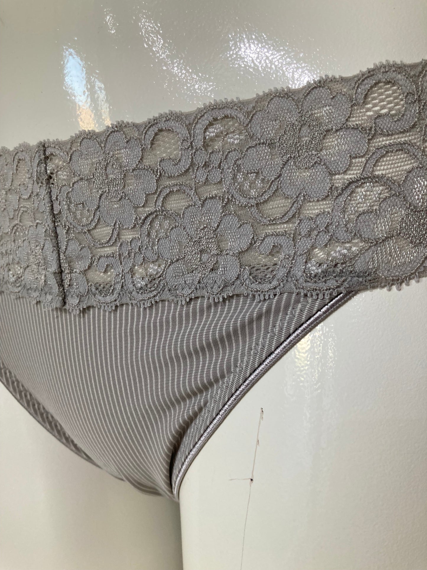 Osta Mini brief π