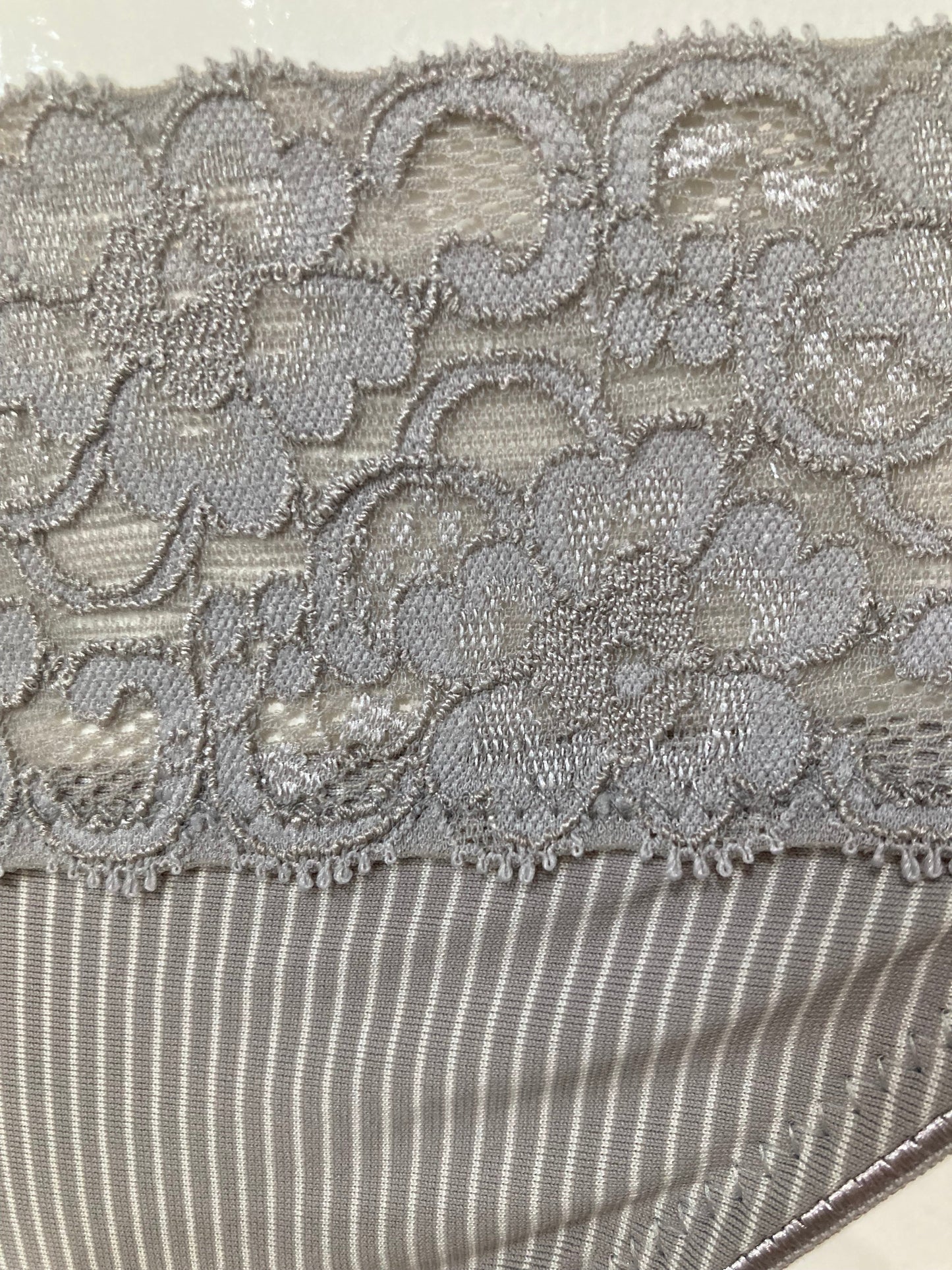 Osta Mini brief π