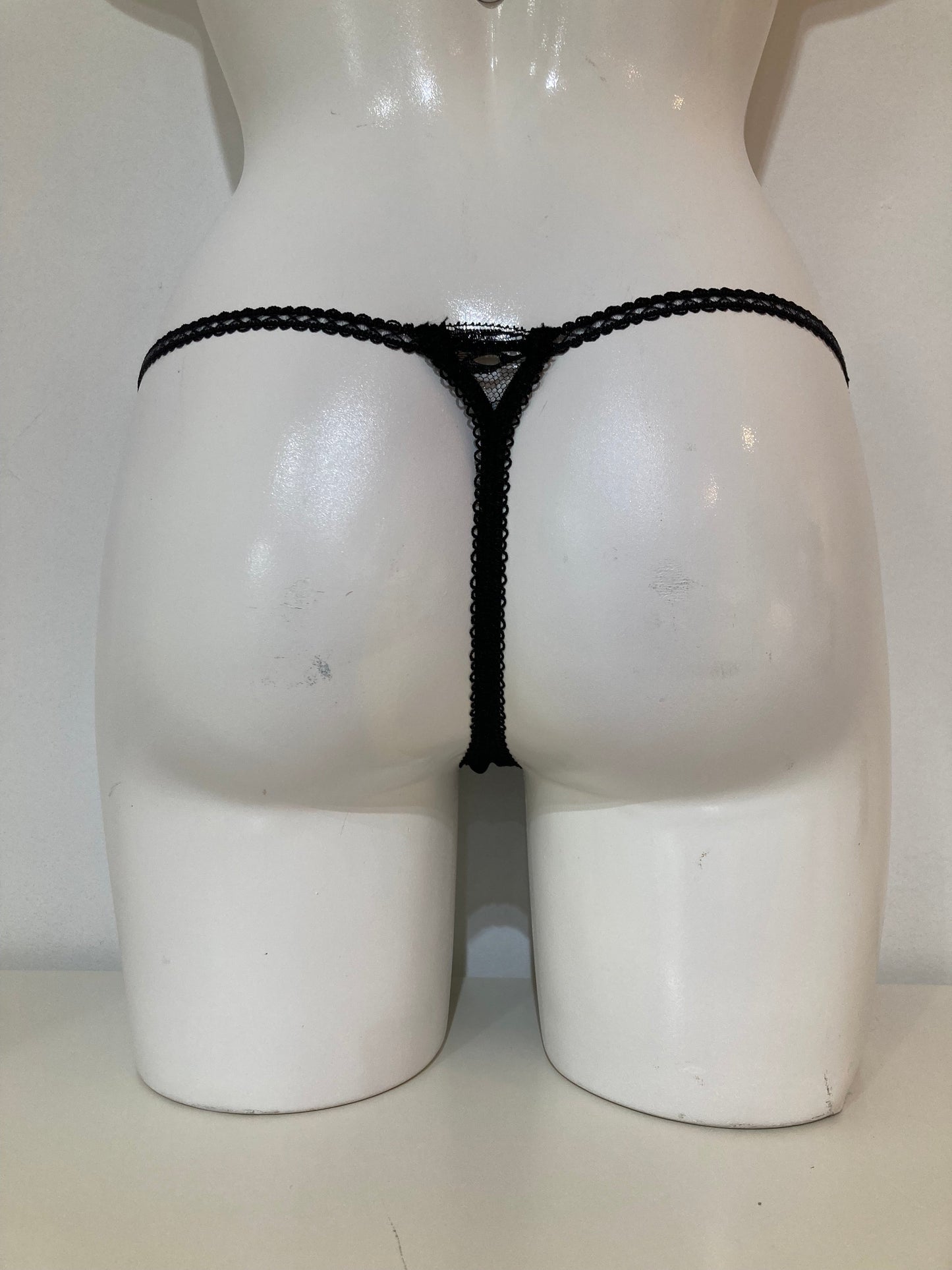 String streep π