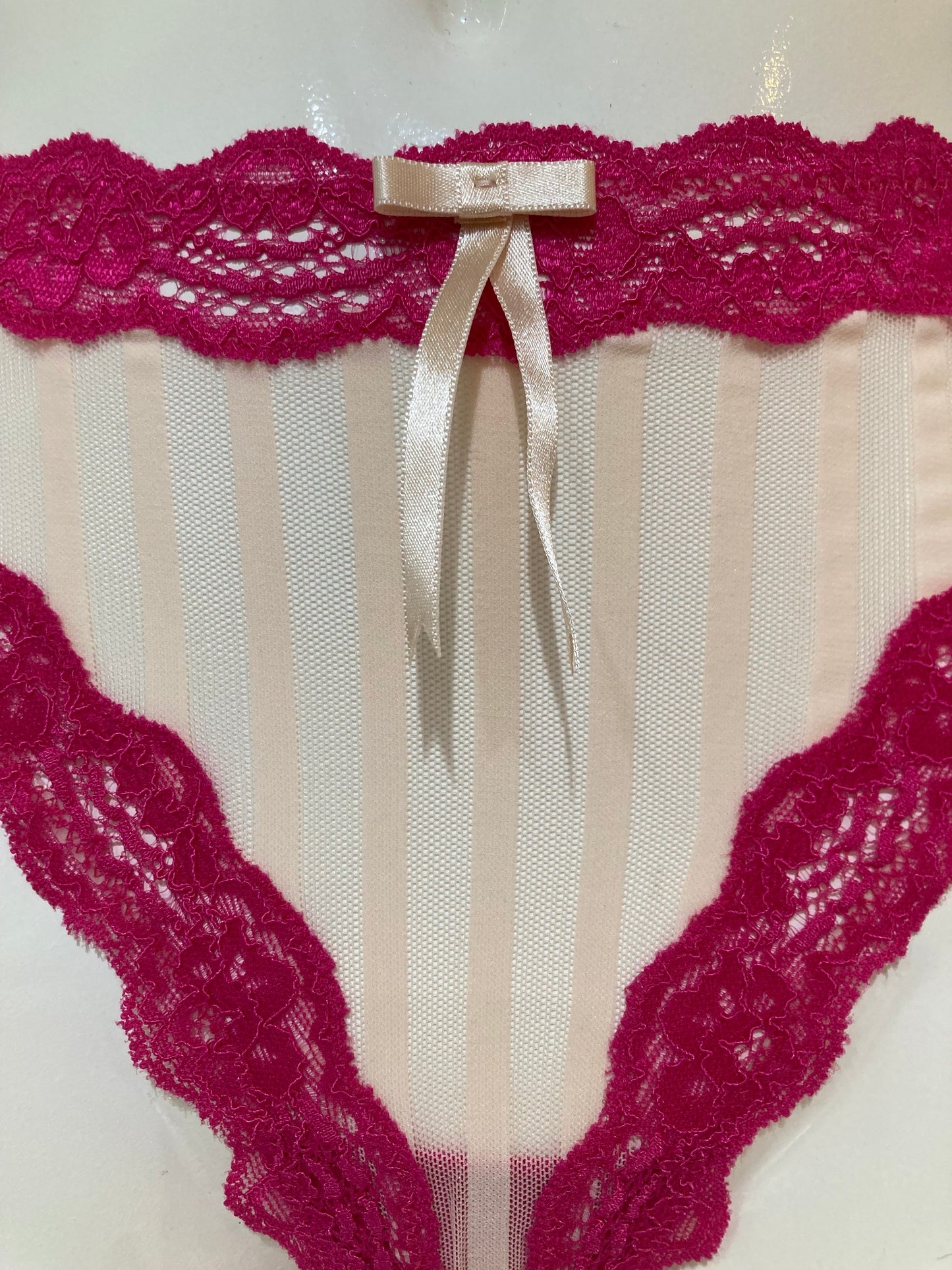 Sheer Ribbons π