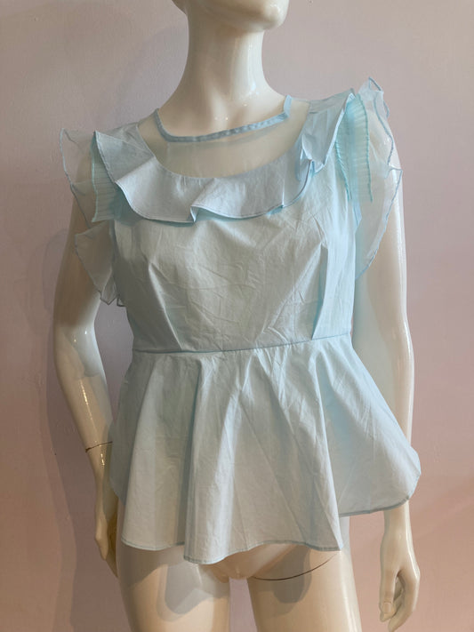 Blue blouse with flounce and tulle