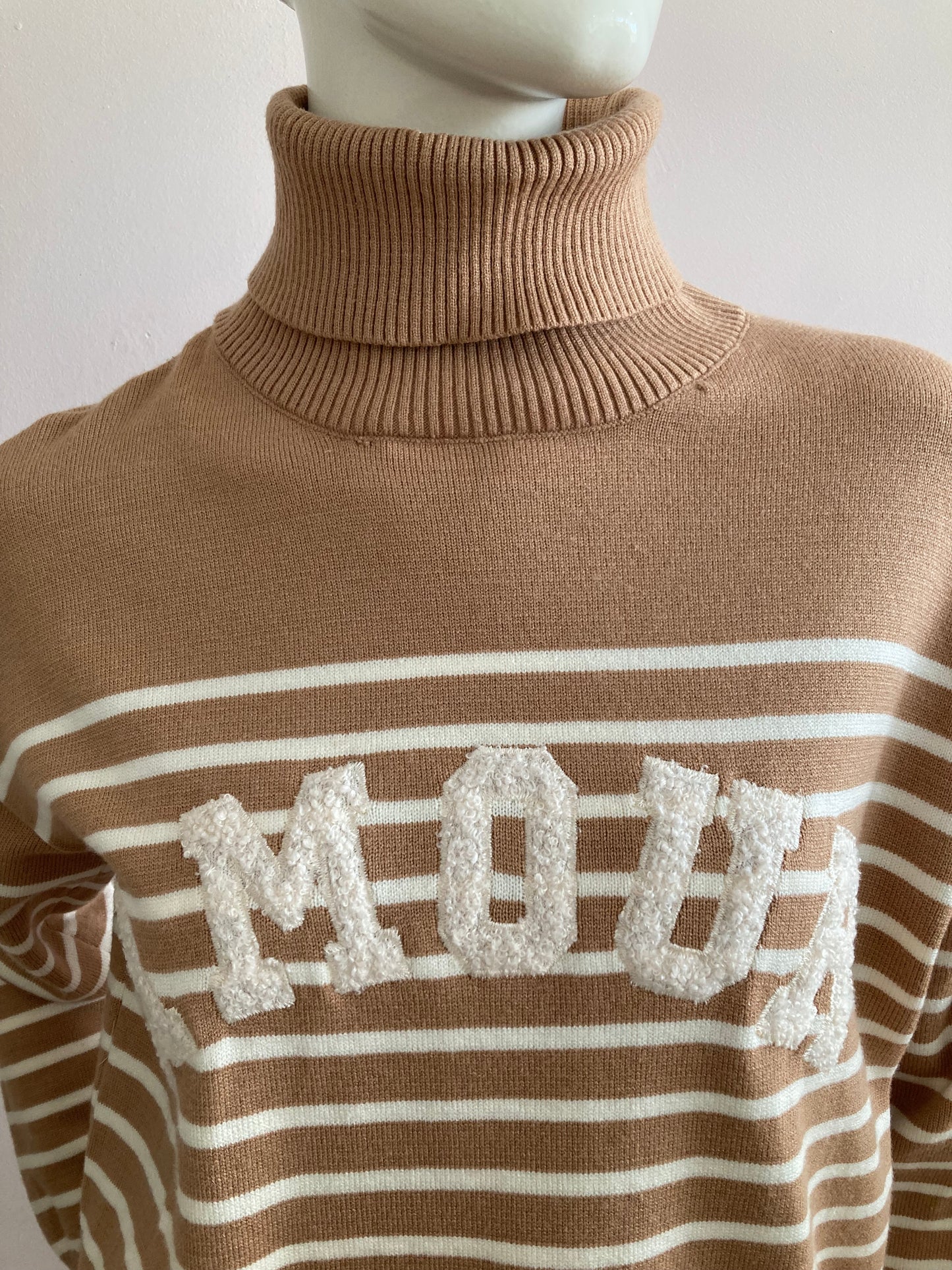 Pull Amour beige