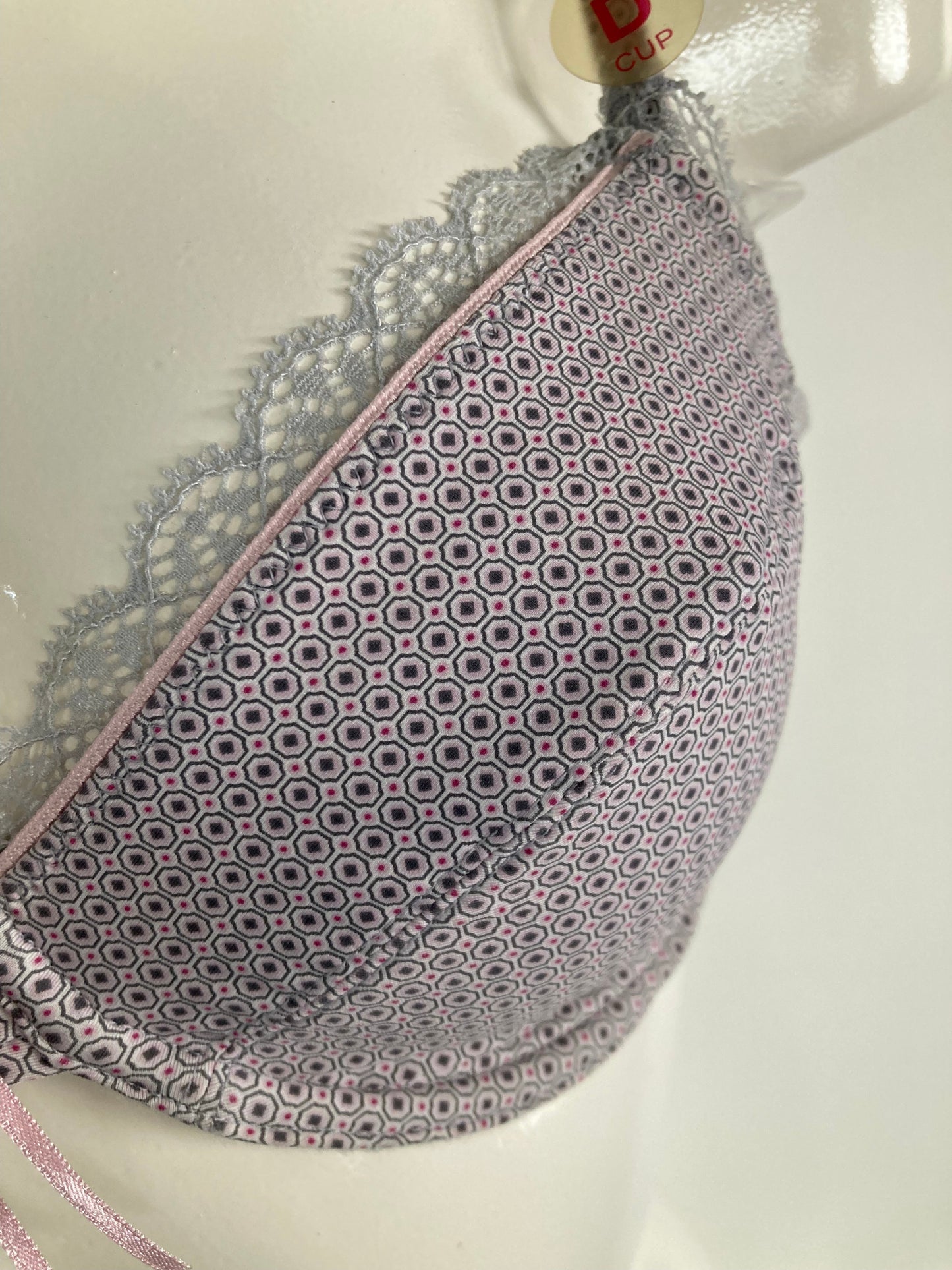 Pinky Padded bra Daily π