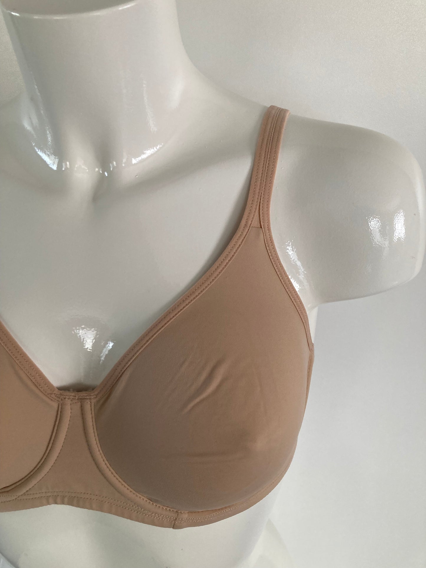 Basic Bra net voorgevormd π