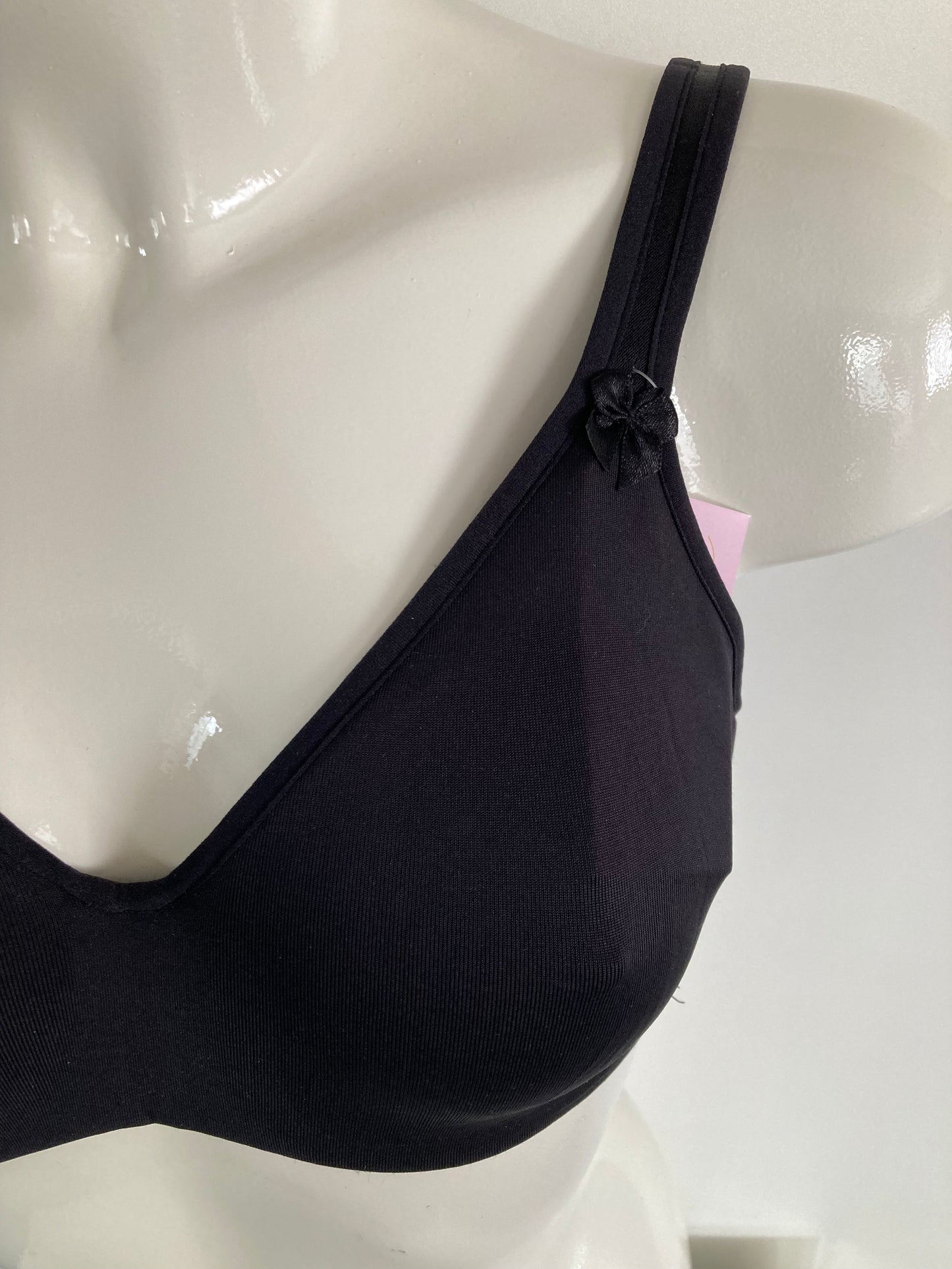 Basic Bra niet voorgevormd zwart π