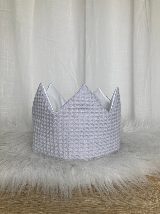 Warm wafel verjaardagskroon met naam | Gepersonaliseerde | Misty grey