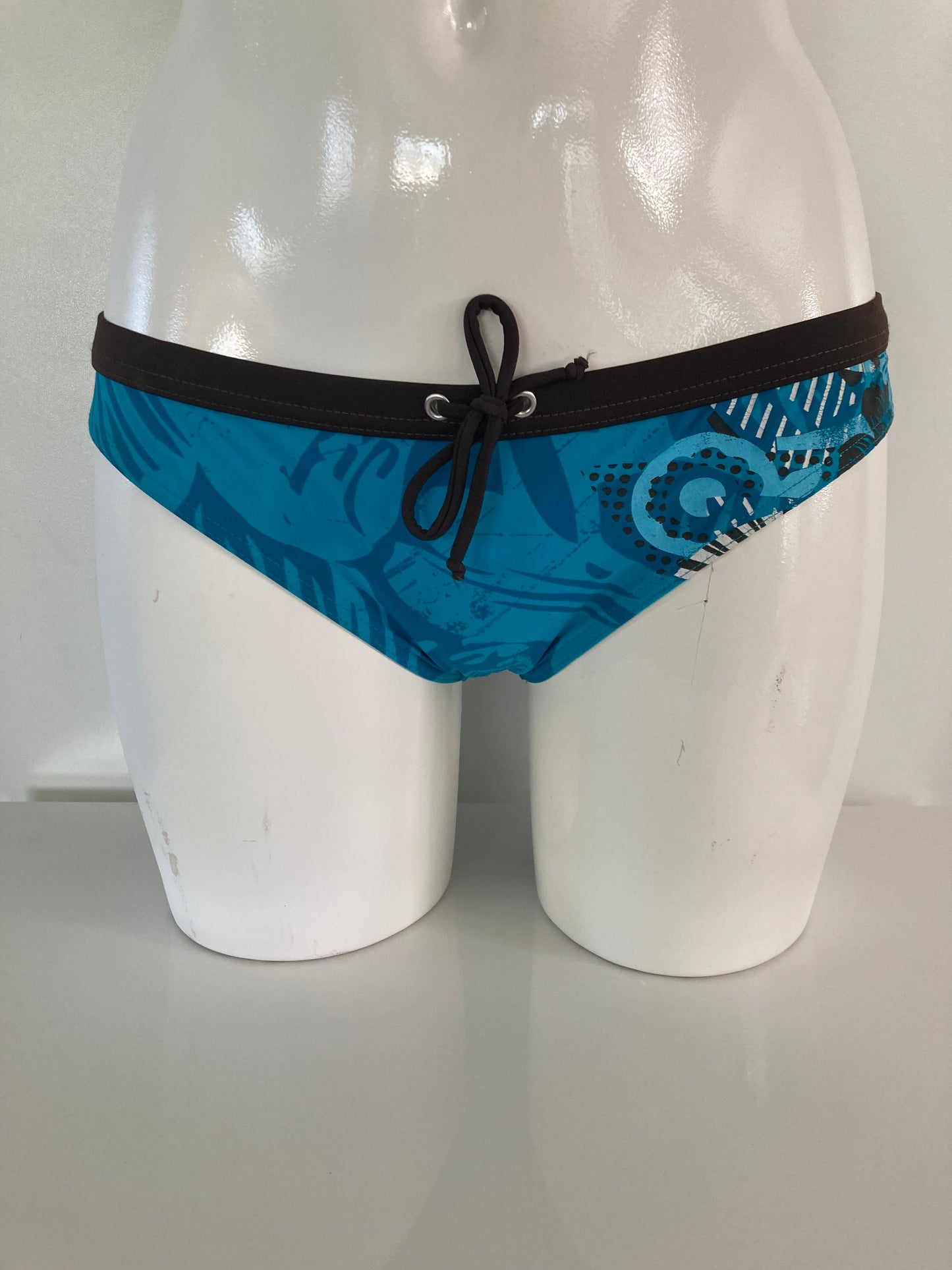 Bikini apela living π
