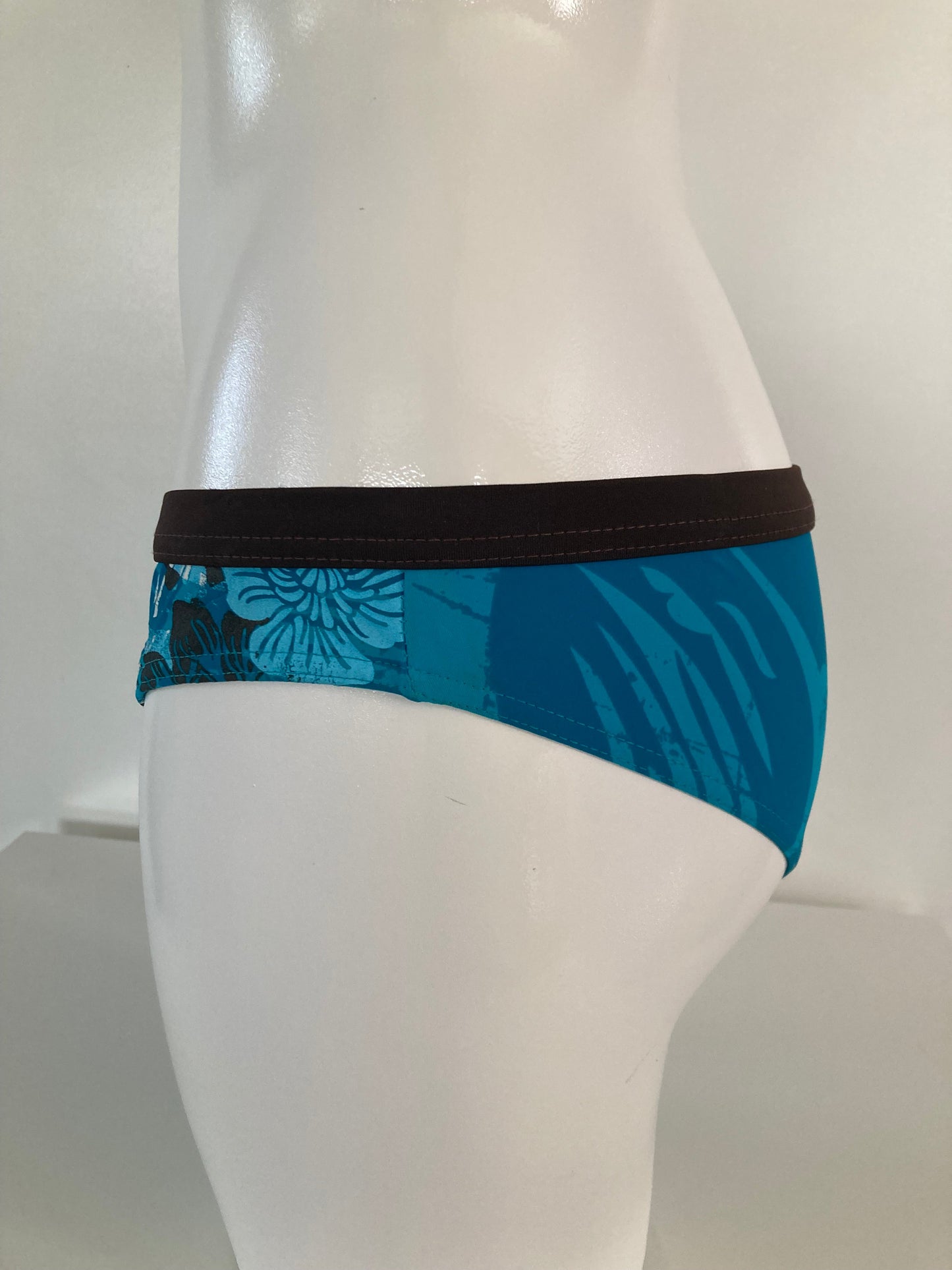 Bikini apela living π
