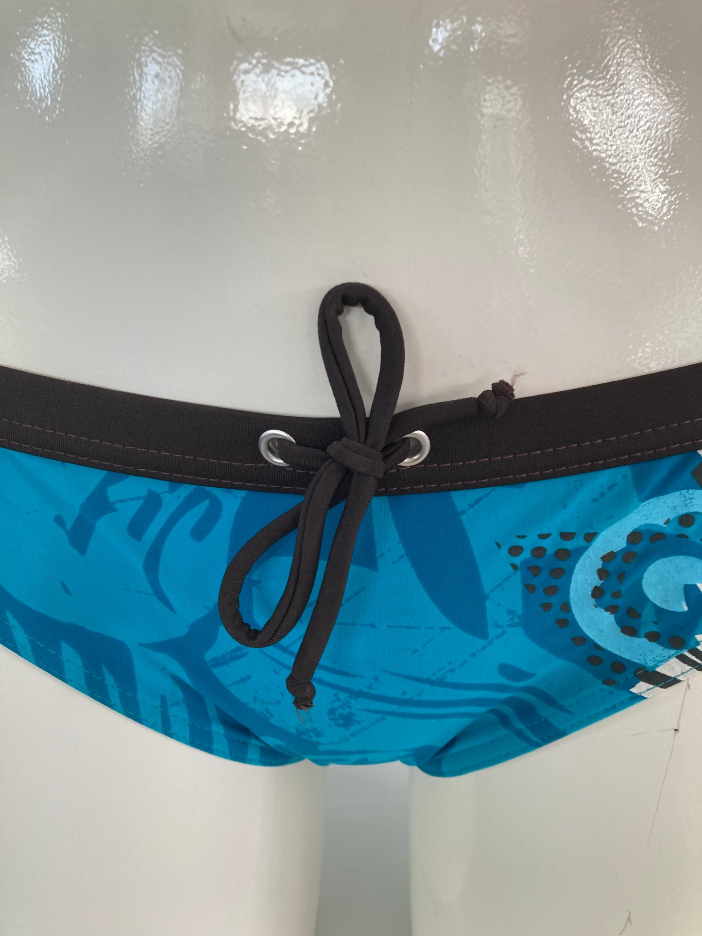 Bikini apela living π