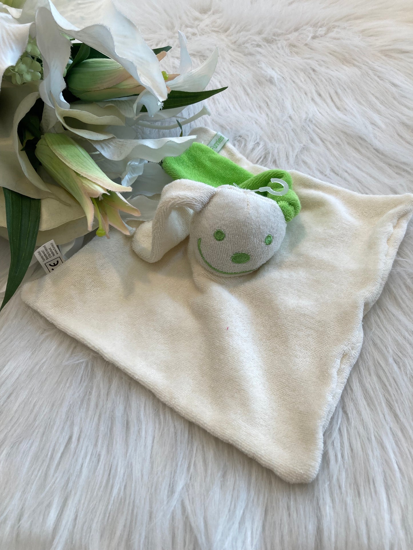 Tutpoppetje ecru met groen oor 🛒