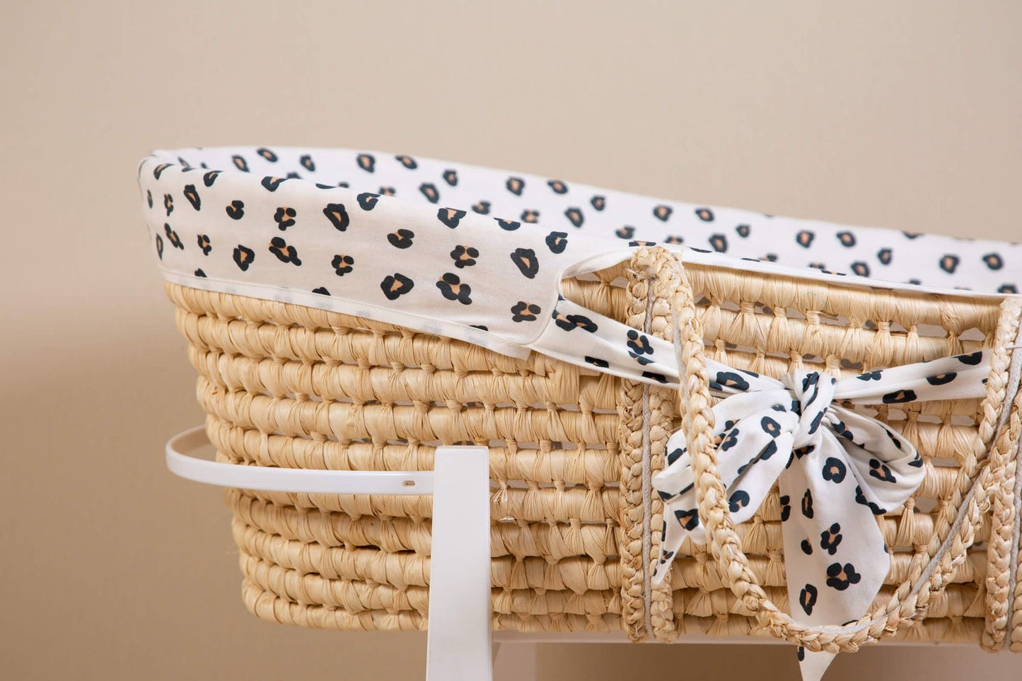 Moses Mand + Handvaten + Matras - Zacht Maïsschil - Naturel + Jersey Bekleding Leopard