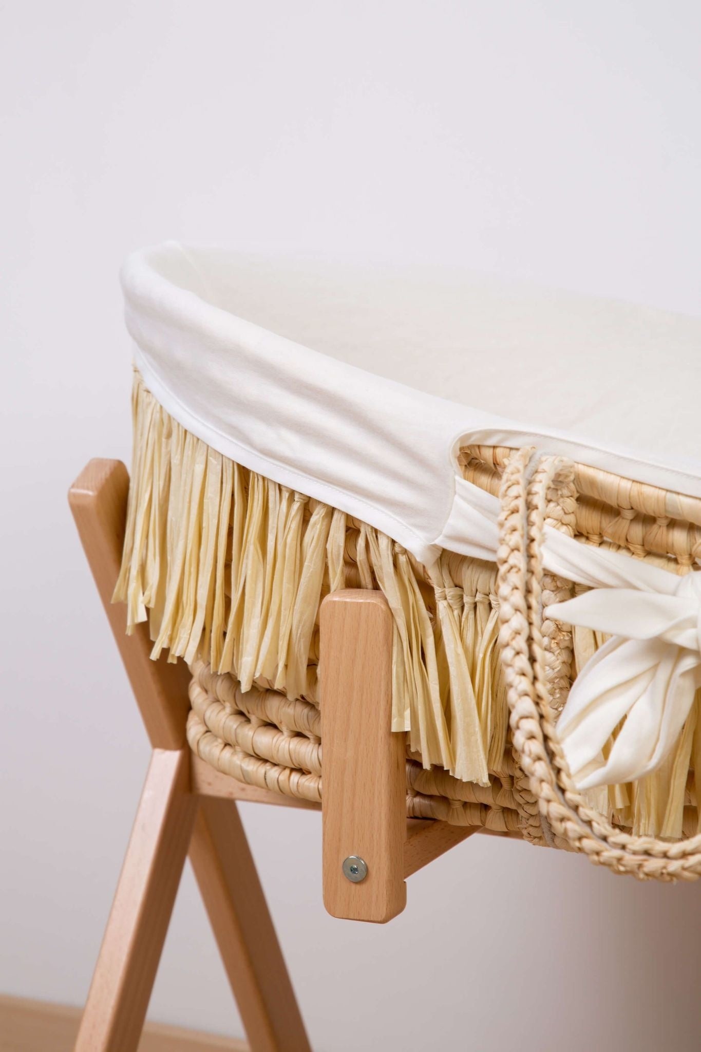 Moses Mand + Handvaten + Matras - Zacht Maïsschil + Raffia - Naturel + Jersey Bekleding Ecru