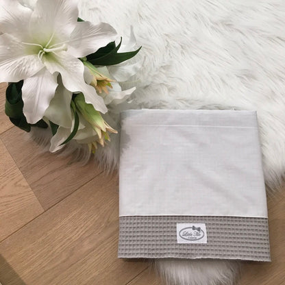 Warm Wafel Lakentje met naam | Gepersonaliseerde | Misty Grey