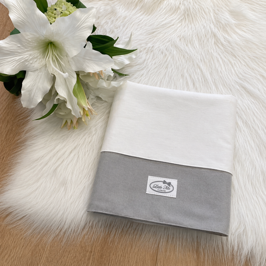 Soft Suede Lakentje met naam | Gepersonaliseerde | Misty Grey