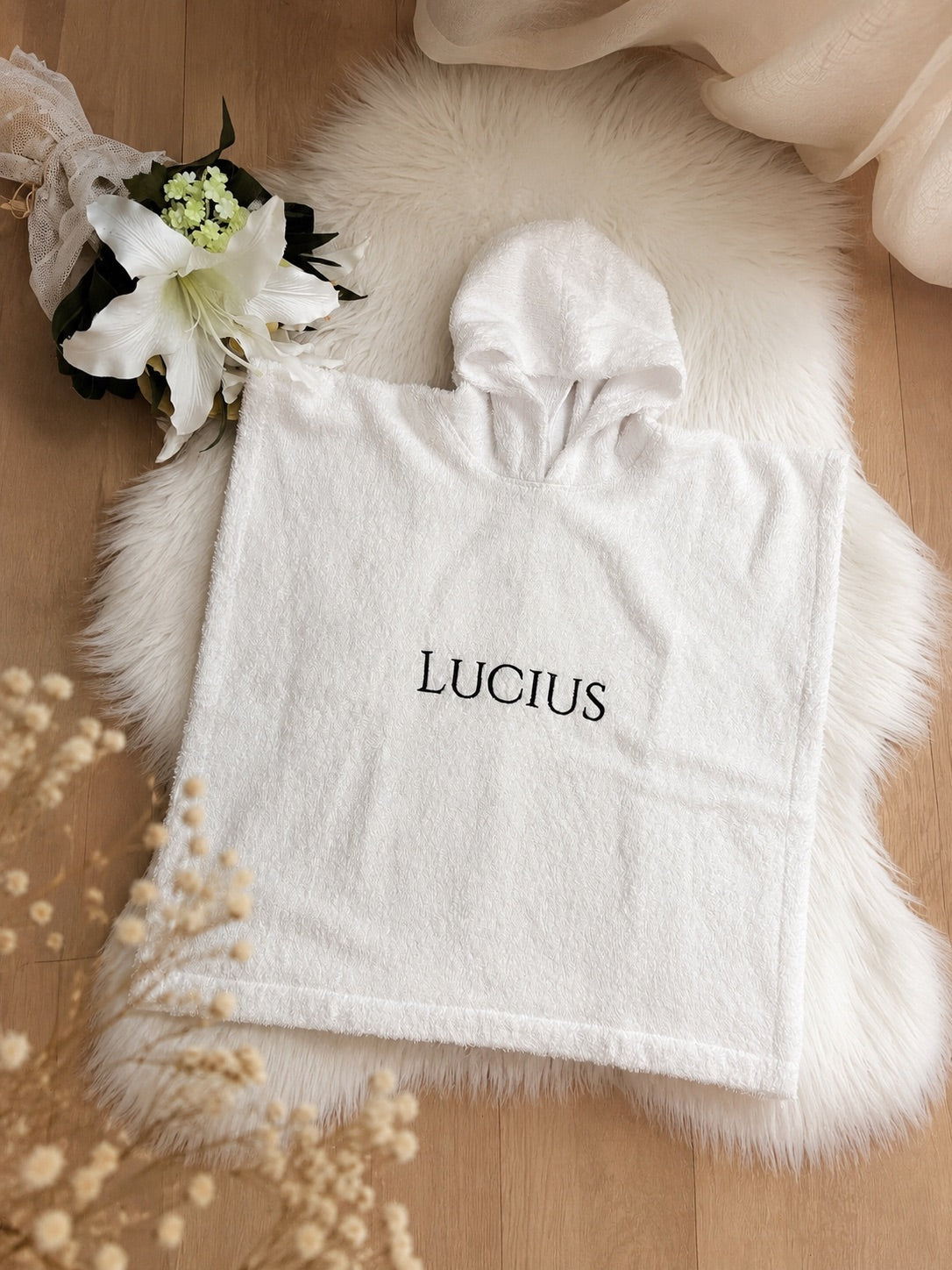Gepersonaliseerde Baby Poncho Soft cloud – Zachte Badstof Poncho met Naam | Atelier Little Me