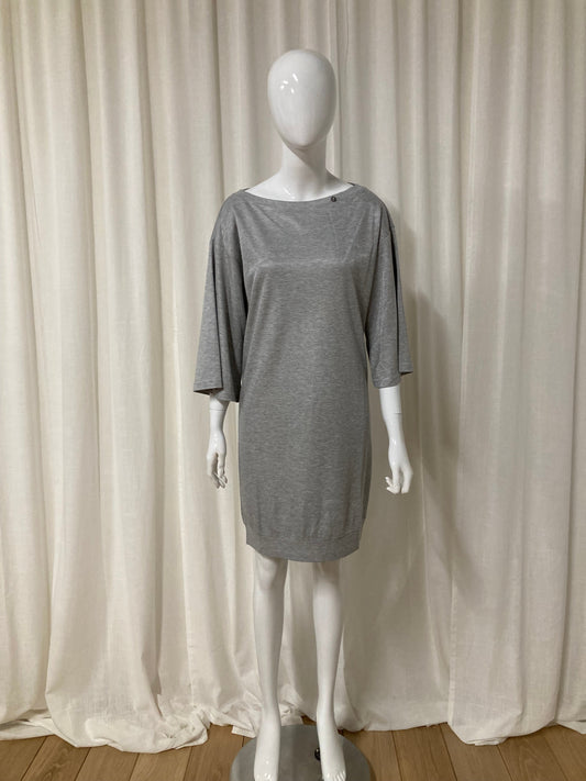 T-shirt dress with shiny coating Grey