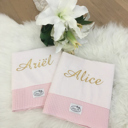 Warm Wafel Lakentje met naam | Gepersonaliseerde | Baby Pink