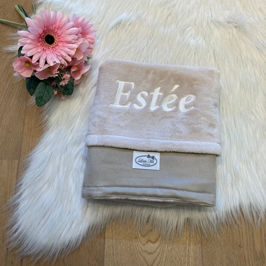 Soft Suéde Winterdekentje met naam | Gepersonaliseerde | Warm sand