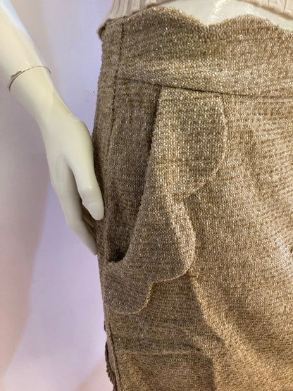 Beige skirt lined in wool with pockets