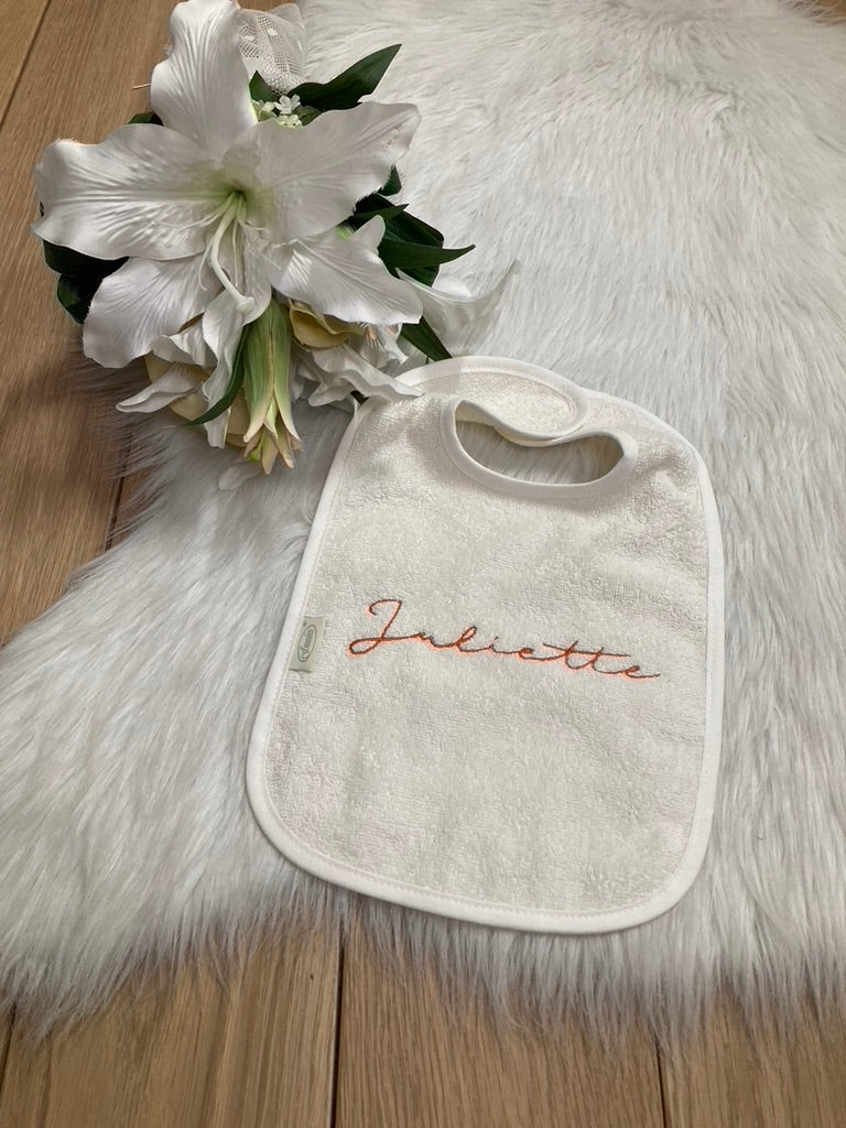 Slab met naam | Gepersonaliseerde baby slab katoen | Vanilla Milk