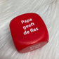 Dobbelsteen papa/mama geeft de fles rood
