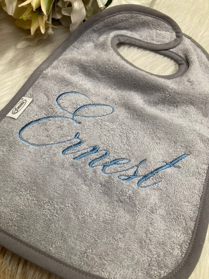 Slab met naam | Gepersonaliseerde baby slab katoen | Strom Grey