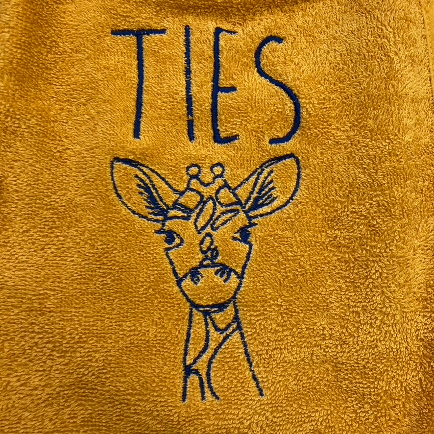 Slab met naam | Gepersonaliseerde baby slab katoen | Gold Ocher