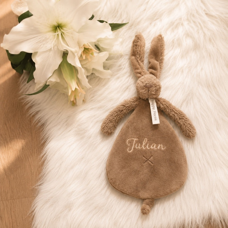 Rabbit Richie Tuttle met naam | Gepersonaliseerde met naam | bruin