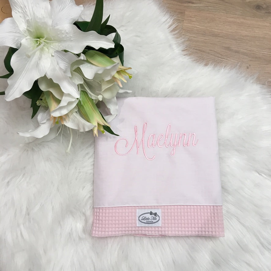 Warm Wafel Lakentje met naam | Gepersonaliseerde | Baby Pink
