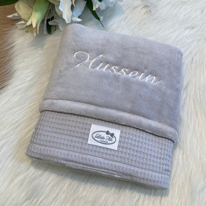 Warm Wafel Winterdekentje met naam | Gepersonaliseerde | Mist Grey