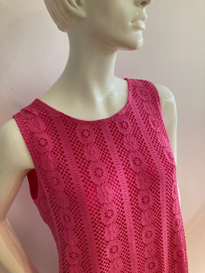 Lace dress pink