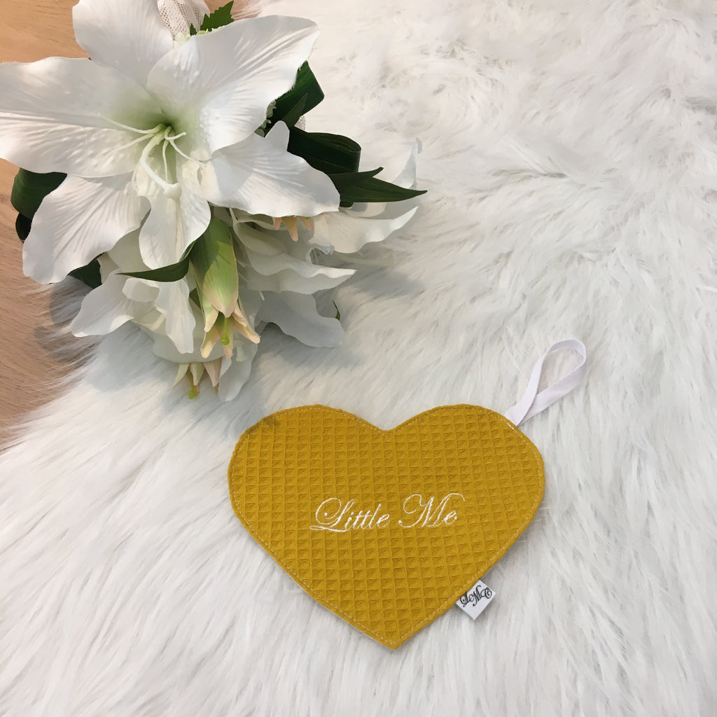 Speendoek hart wafel oker