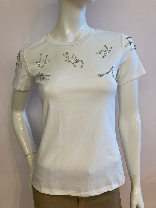White t-shirt with rhinestones on the bust