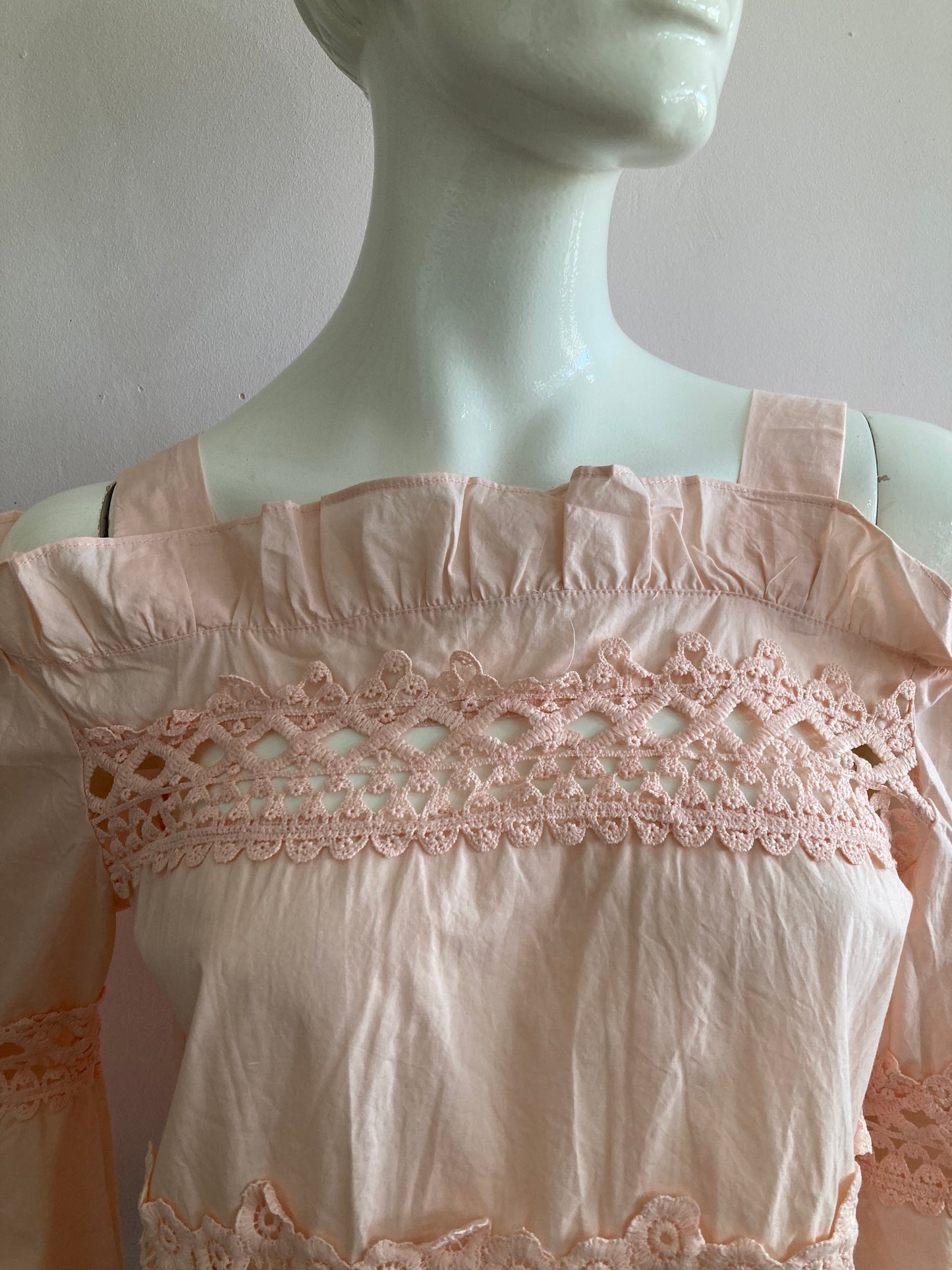 Pink hooked blouse top