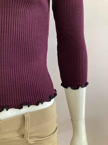 Burgundy ribbed knit boat neck crop top
