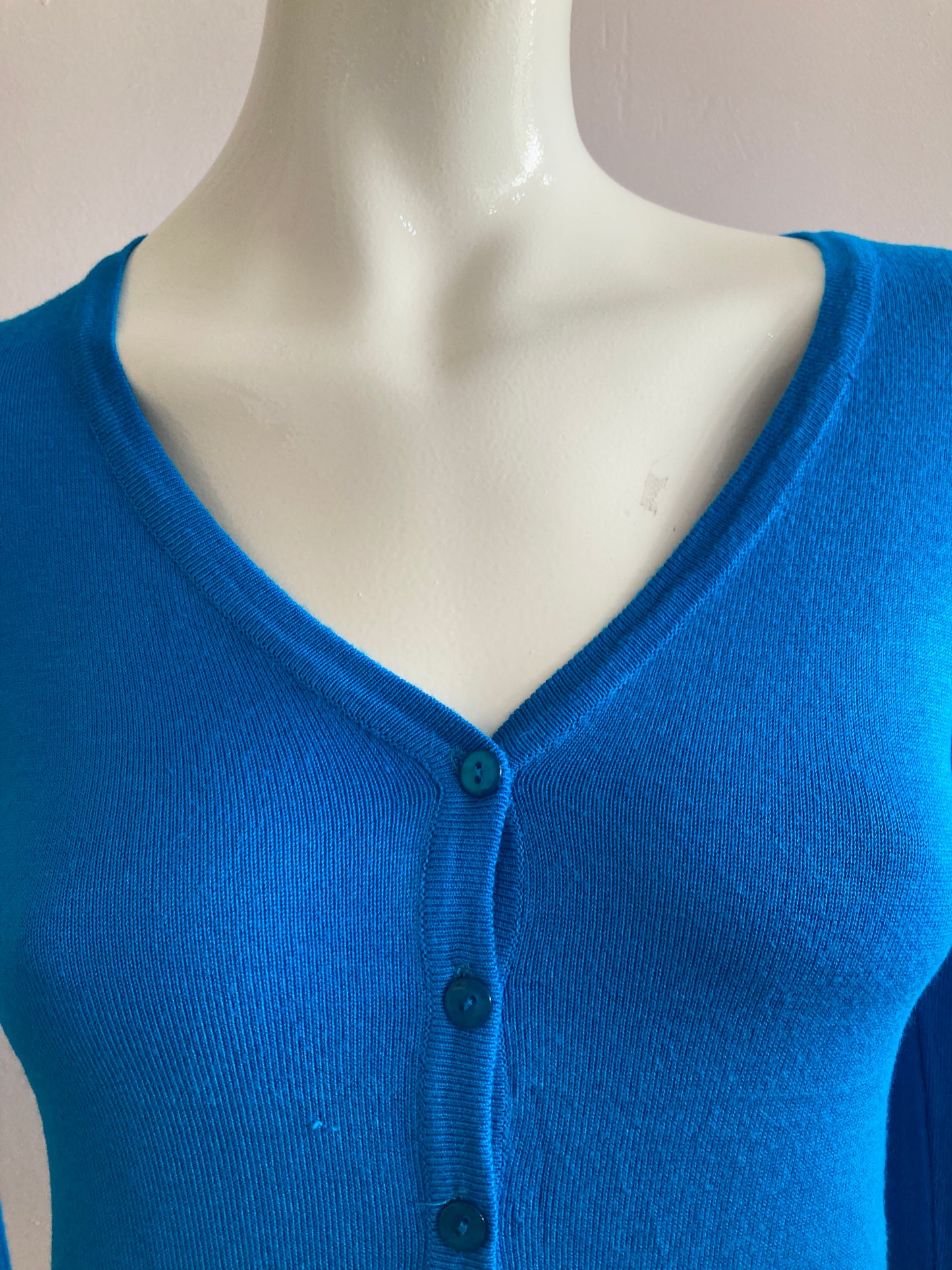 Very stretchy and very soft blauw knit cardigan
