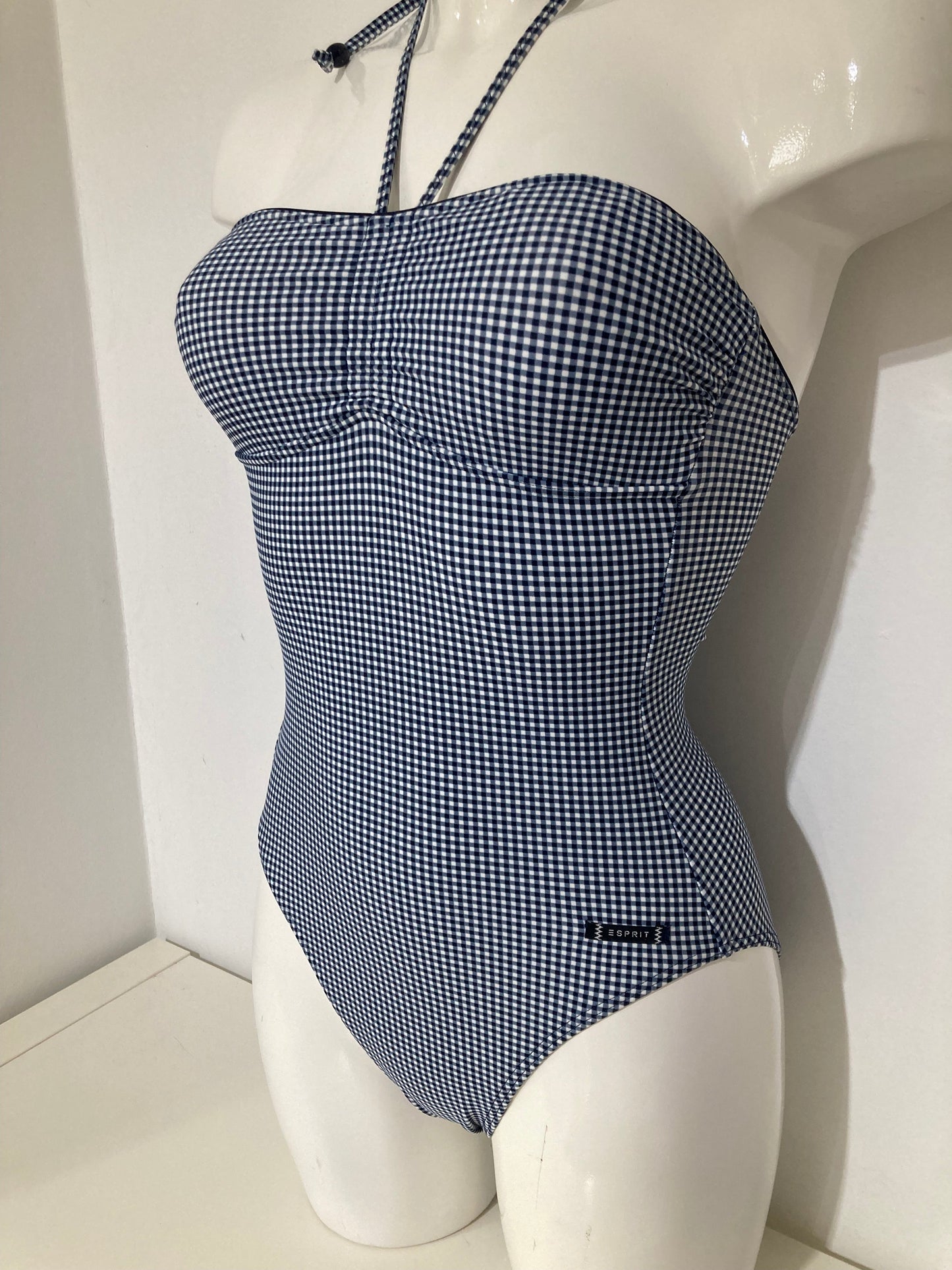 Waikiki Padded Bandeau 🚚