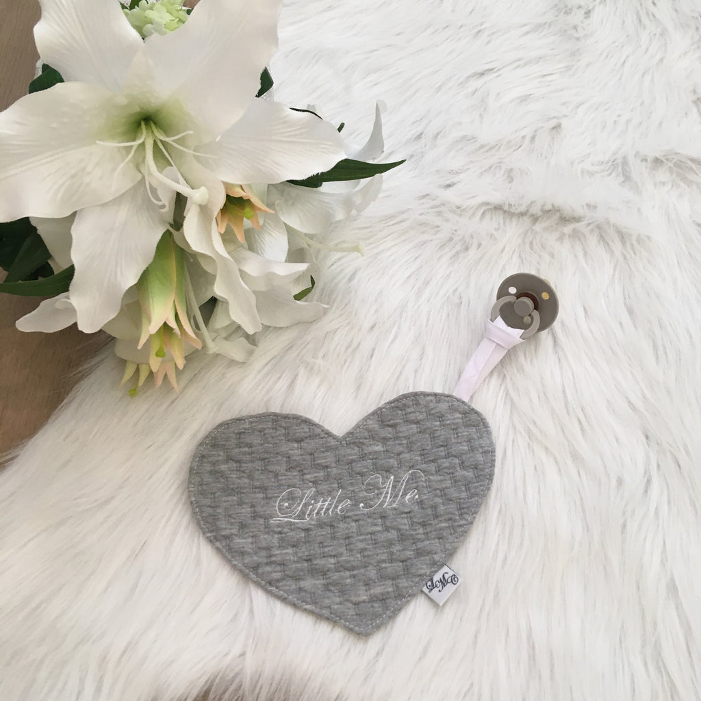 Speendoek hart jacquard baksteen grijs