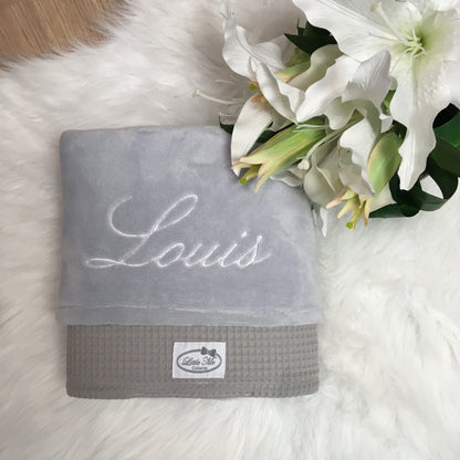 Warm Wafel Winterdekentje met naam | Gepersonaliseerde | Mist Grey
