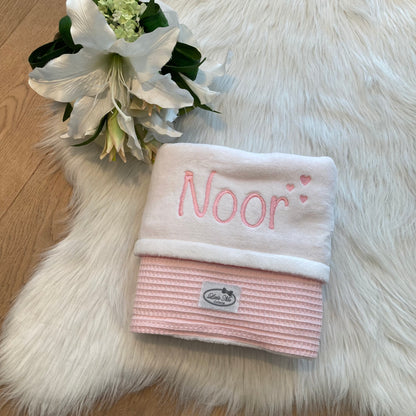 Warm Wafel Winterdekentje met naam | Gepersonaliseerde | Baby Pink/ soft cloud