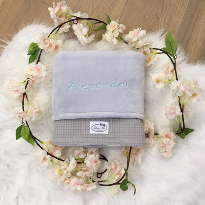 Warm Wafel Winterdekentje met naam | Gepersonaliseerde | Mist Grey