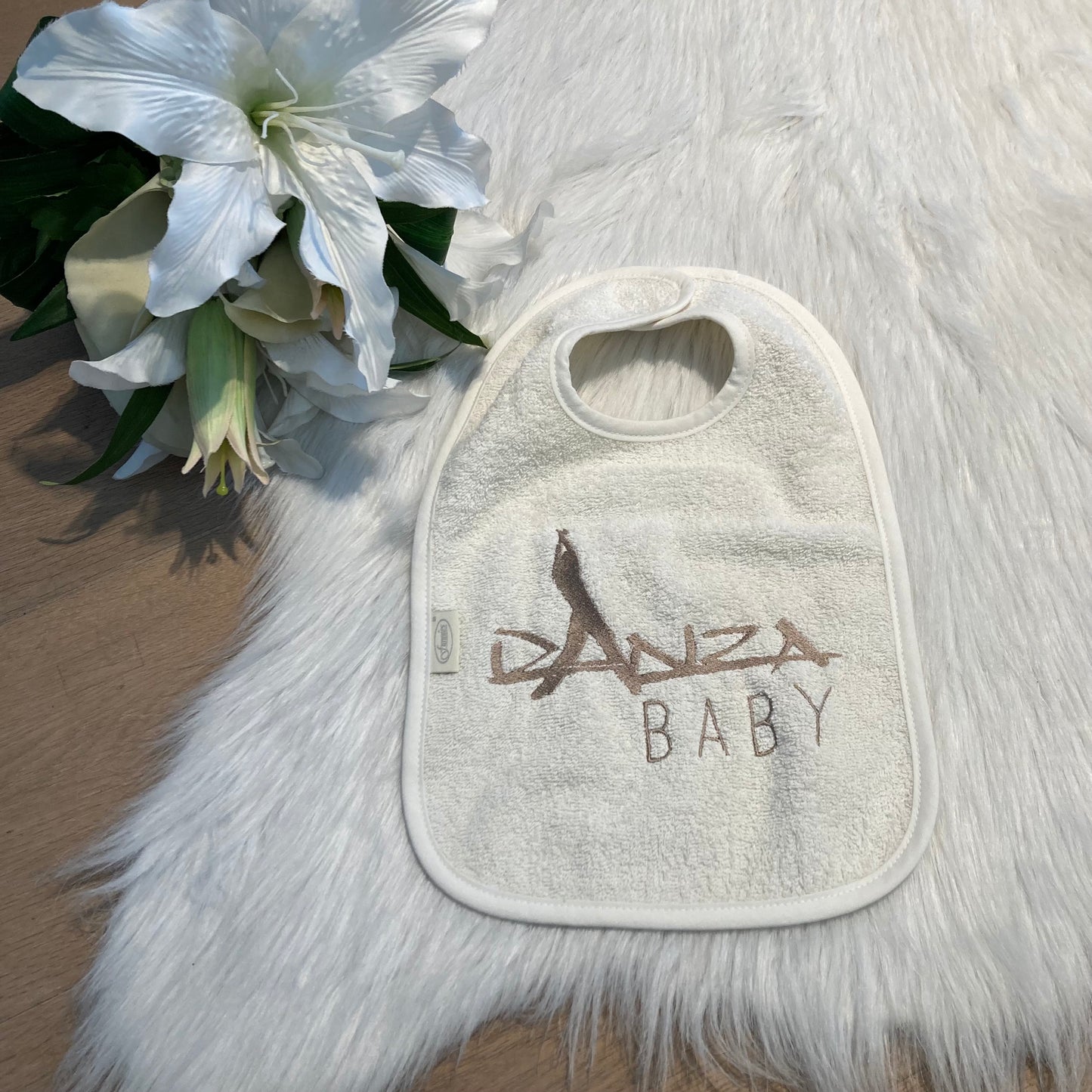 Slab met naam | Gepersonaliseerde baby slab katoen | Vanilla Milk