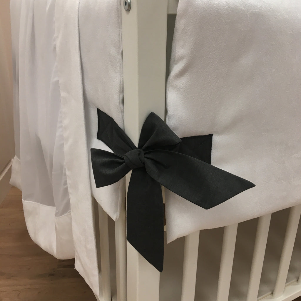 Parkomranding met overslag + inlegger + hemel wit suede