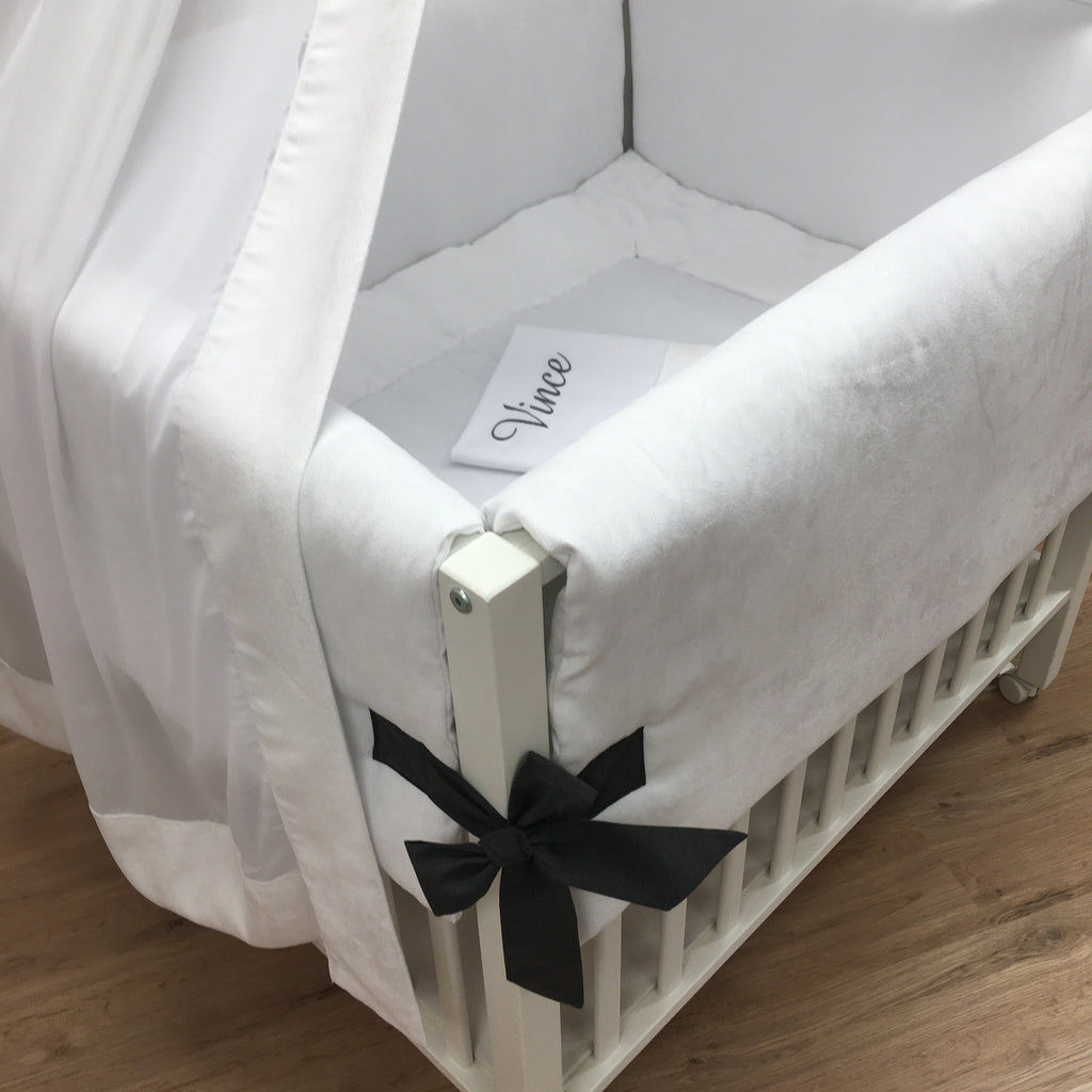 Parkomranding met overslag + inlegger + hemel wit suede