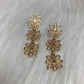 Oorhanger 3 fijne bloemen goud
